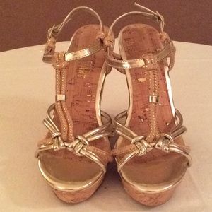 Colin Stuart- Gold Wedge